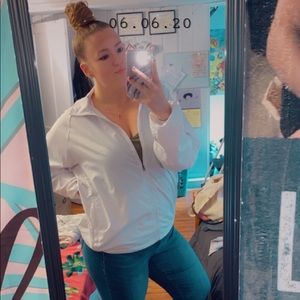 Meet your Posher, Becca